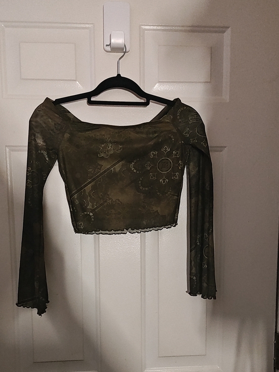 SHEIN Tops - SHEIN Olive Green Floral-Print Long Sleeve Cropped Top